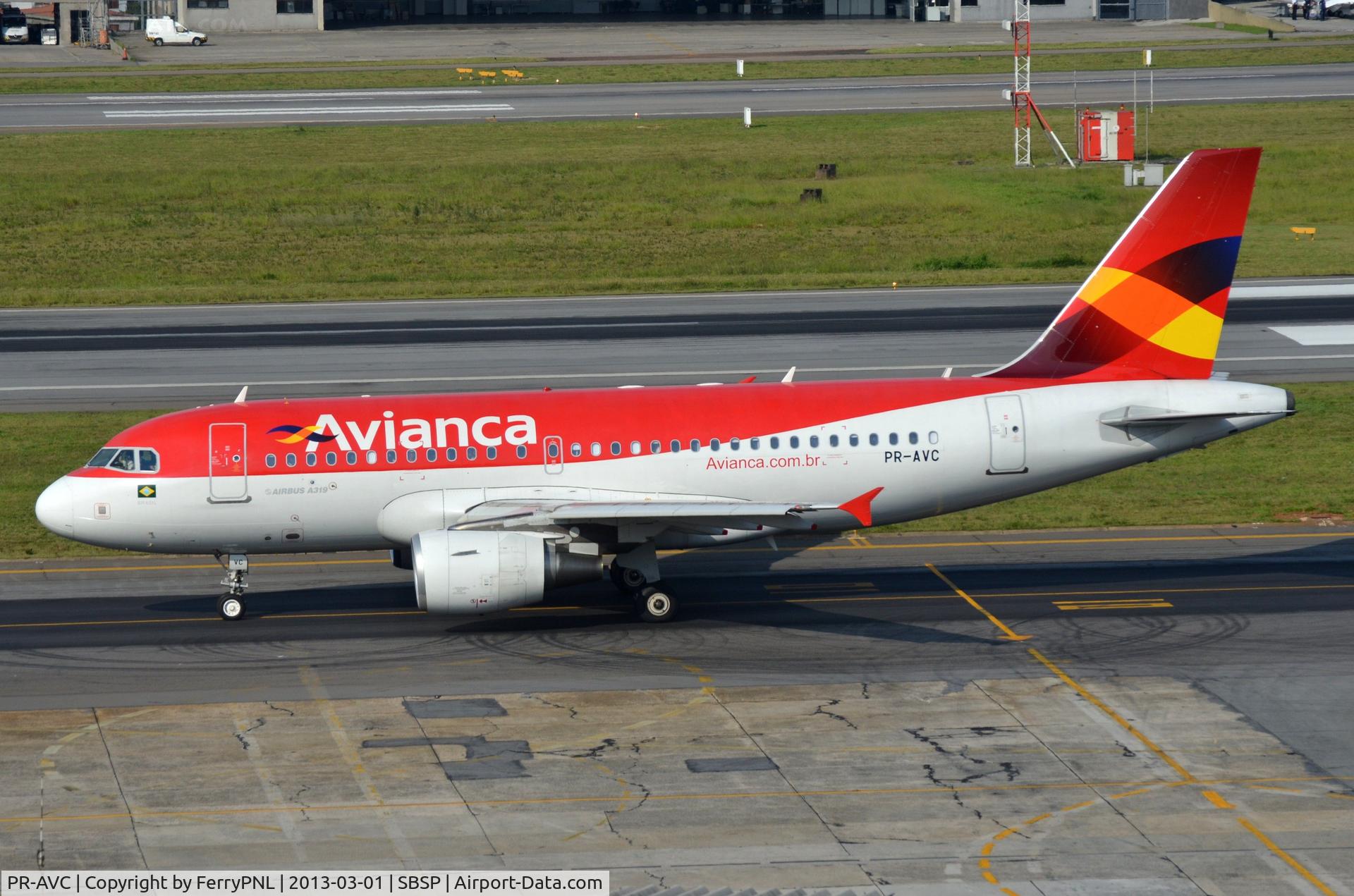 PR-AVC, 2010 Airbus A319-155 C/N 4287, Avianca A319 for the next rotation to SDU