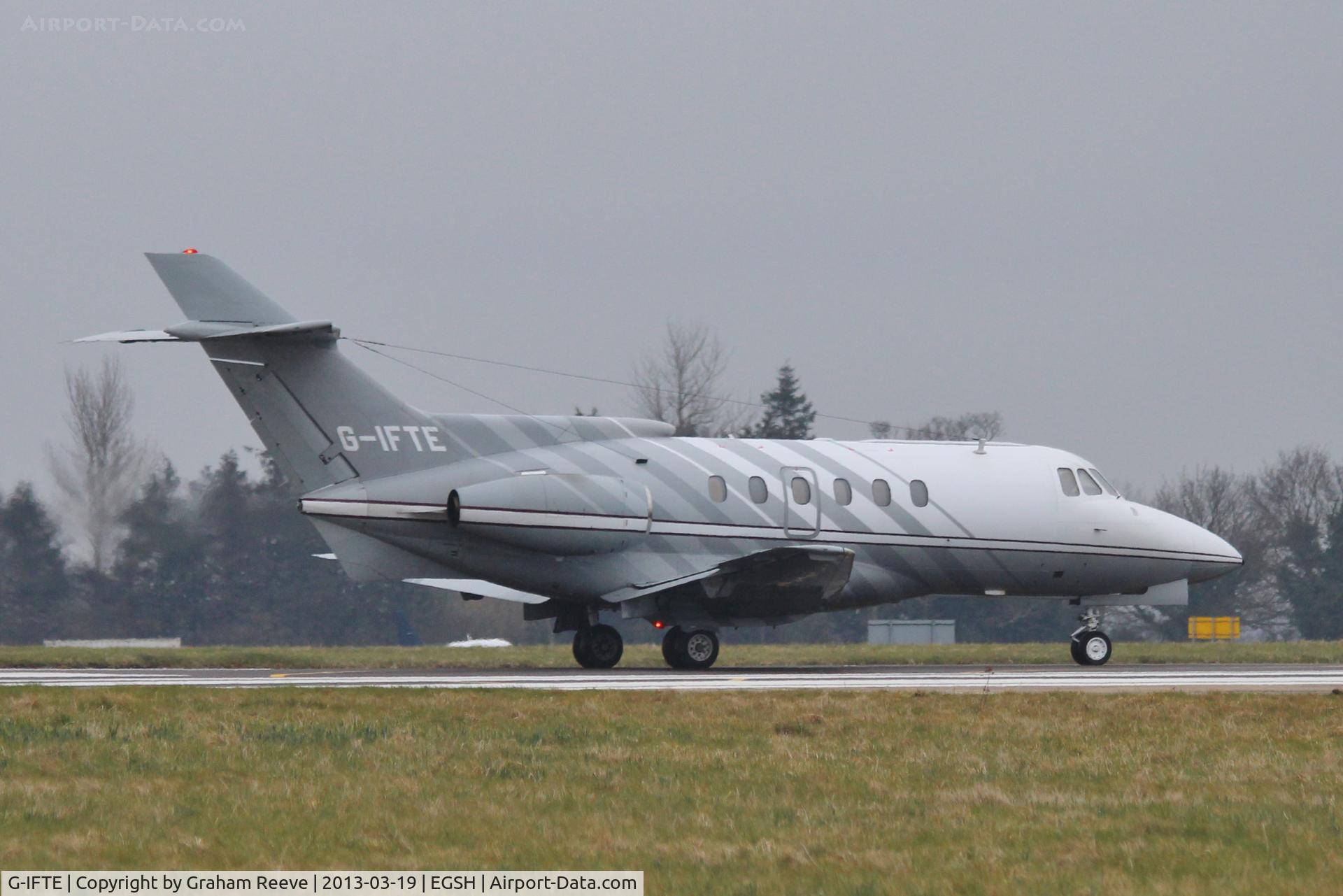 G-IFTE, 1978 British Aerospace HS.125 Series 700B C/N 257037, Lined up on 09.