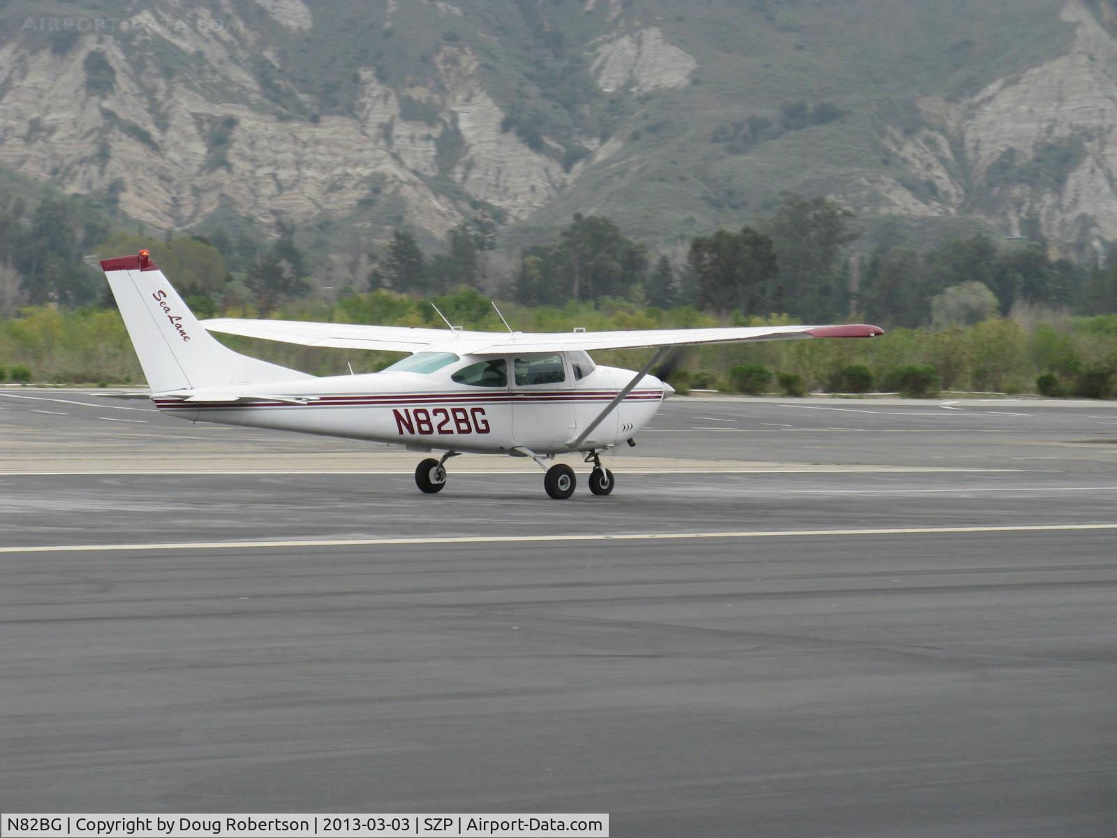 N82BG, 1964 Cessna 182G Skylane C/N 18255427, 1964 Cessna 182G SKY/SEALANE, Continental O-470 230 Hp, landing roll Rwy 22