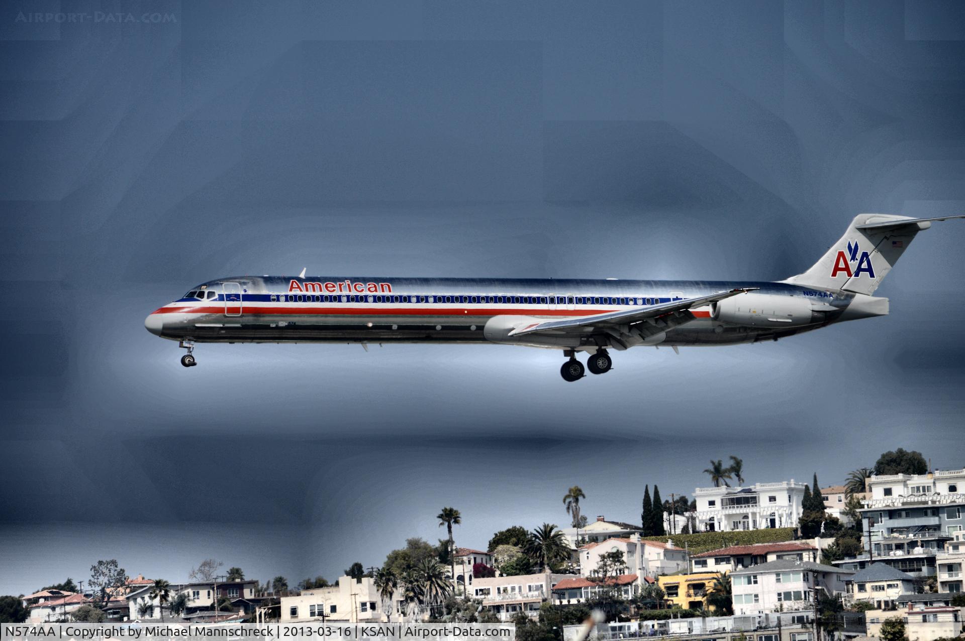 N574AA, 1991 McDonnell Douglas MD-82 (DC-9-82) C/N 53151, Landing