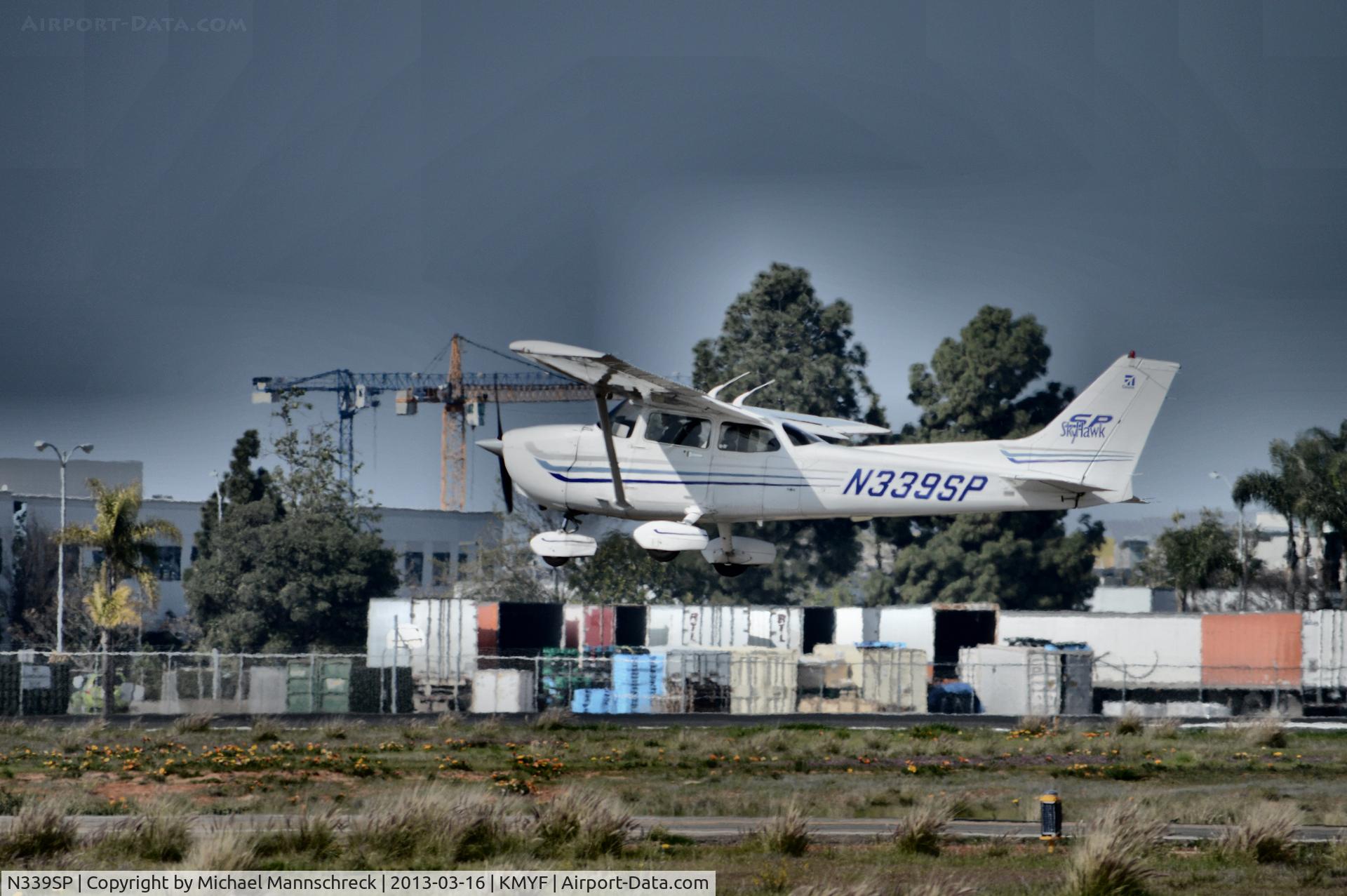 N339SP, 2003 Cessna 172S C/N 172S9496, Going Around