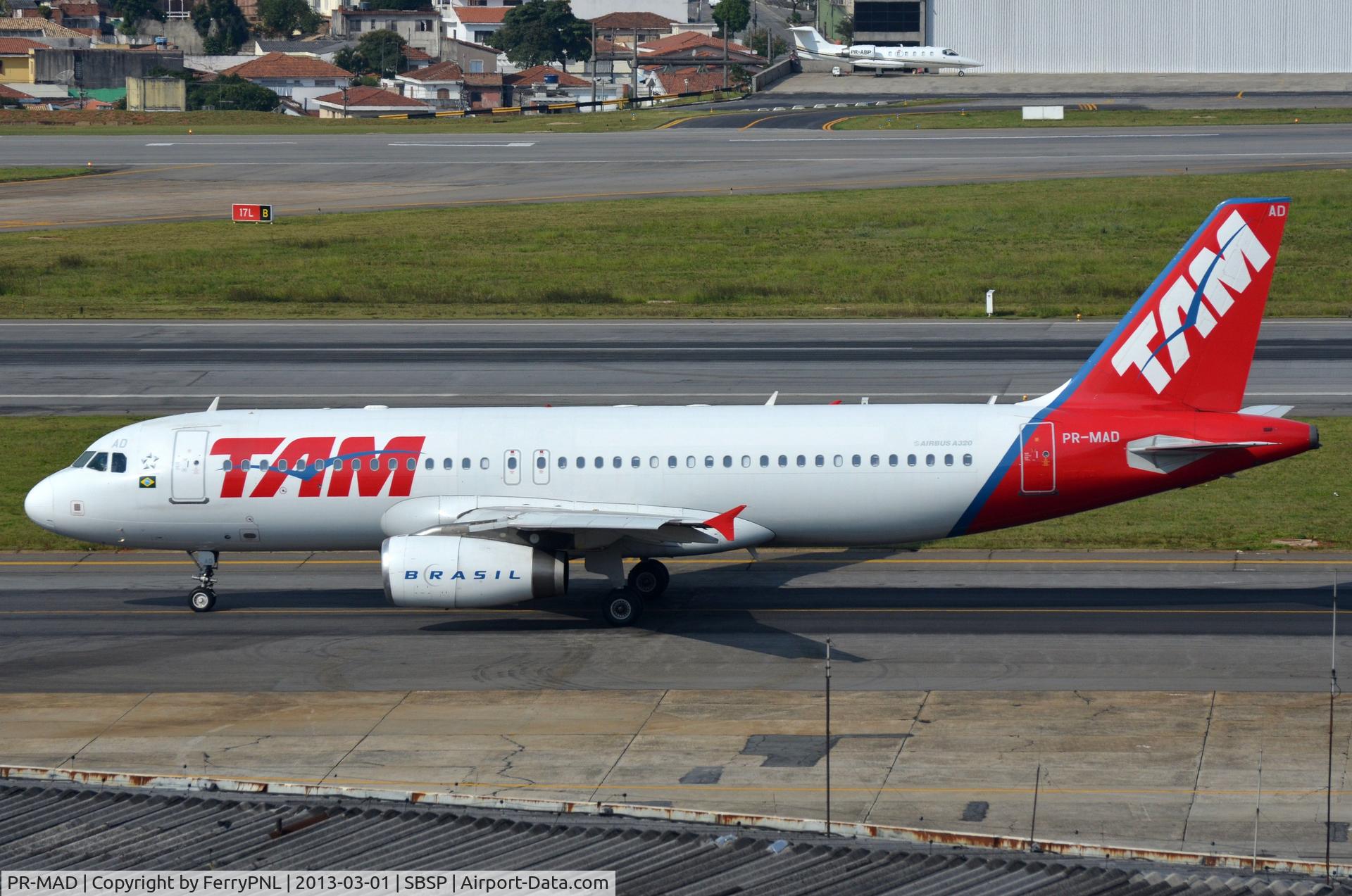 PR-MAD, 2002 Airbus A320-232 C/N 1771, TAM A320