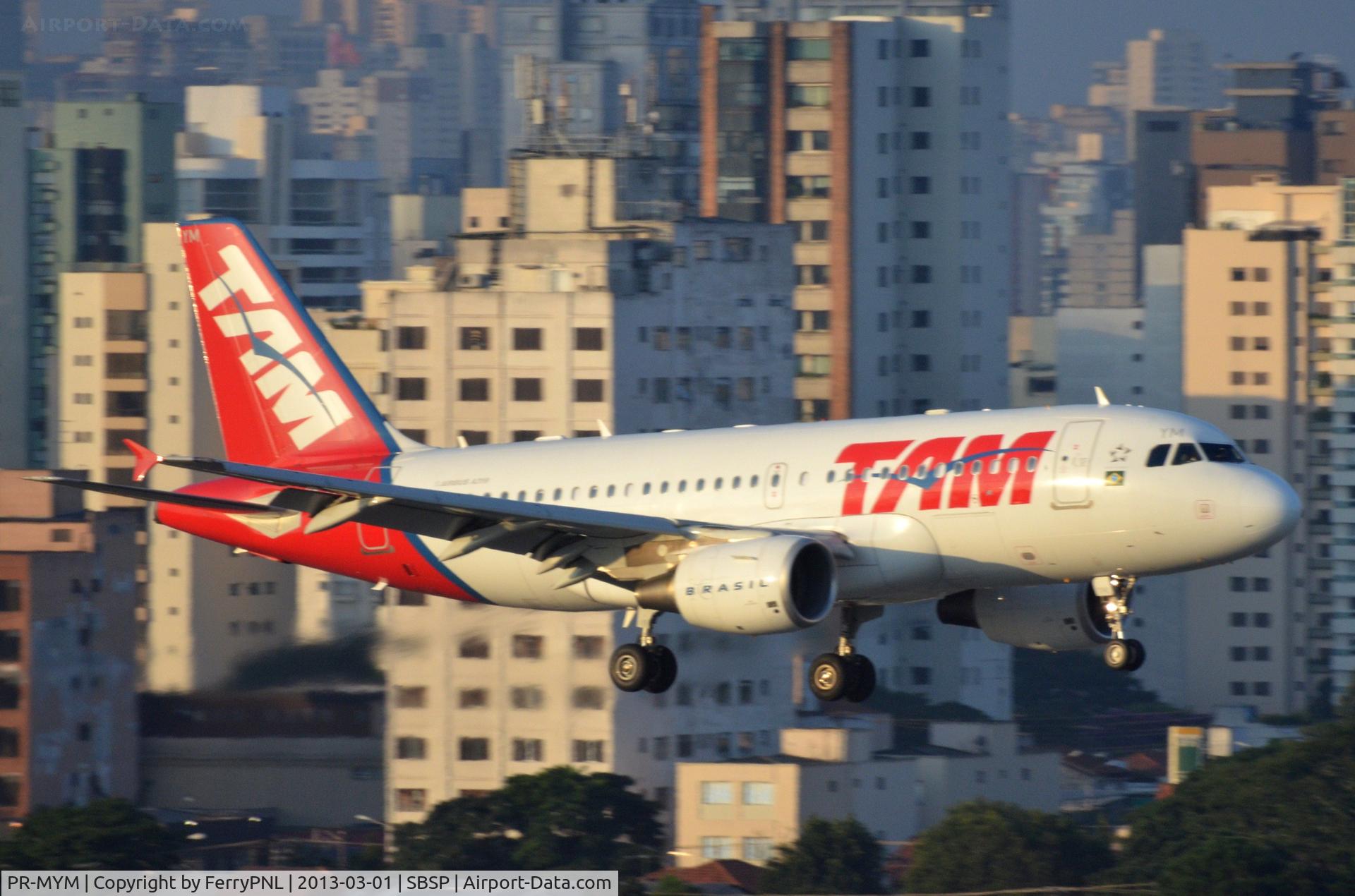 PR-MYM, 2011 Airbus A319-112 C/N 4756, TAM A319 landing in CGH