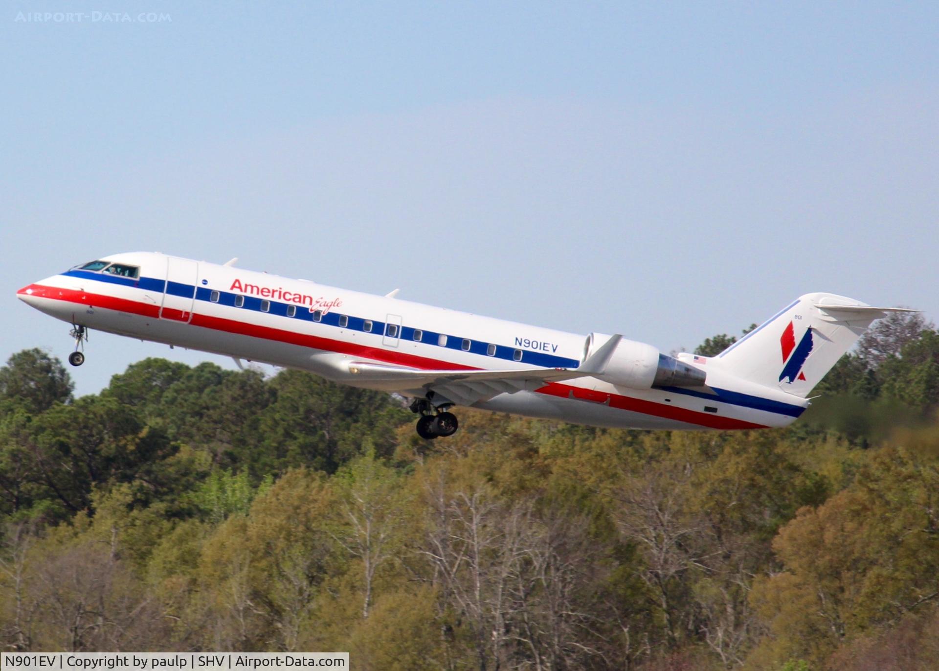 N901EV, 2002 Bombardier CRJ-200ER (CL-600-2B19) C/N 7616, ExpressJet 2555 departing Shreveport Regional.
