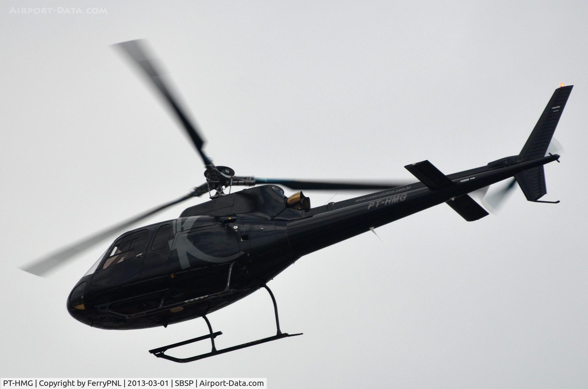 PT-HMG, Eurocopter AS-350B Ecureuil C/N ?, AS350 overflying CGH