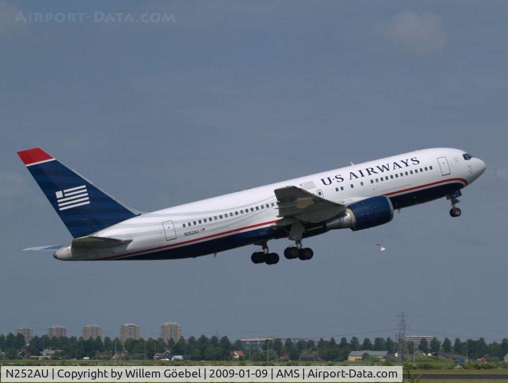 N252AU, 1990 Boeing 767-2B7 C/N 24765, Take off from runway L36 of Schiphol Airport