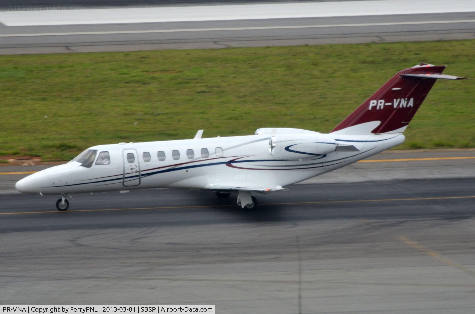 PR-VNA, 2010 Cessna 525B CitationJet CJ3 C/N 525B-0337, Ce525B about to depart