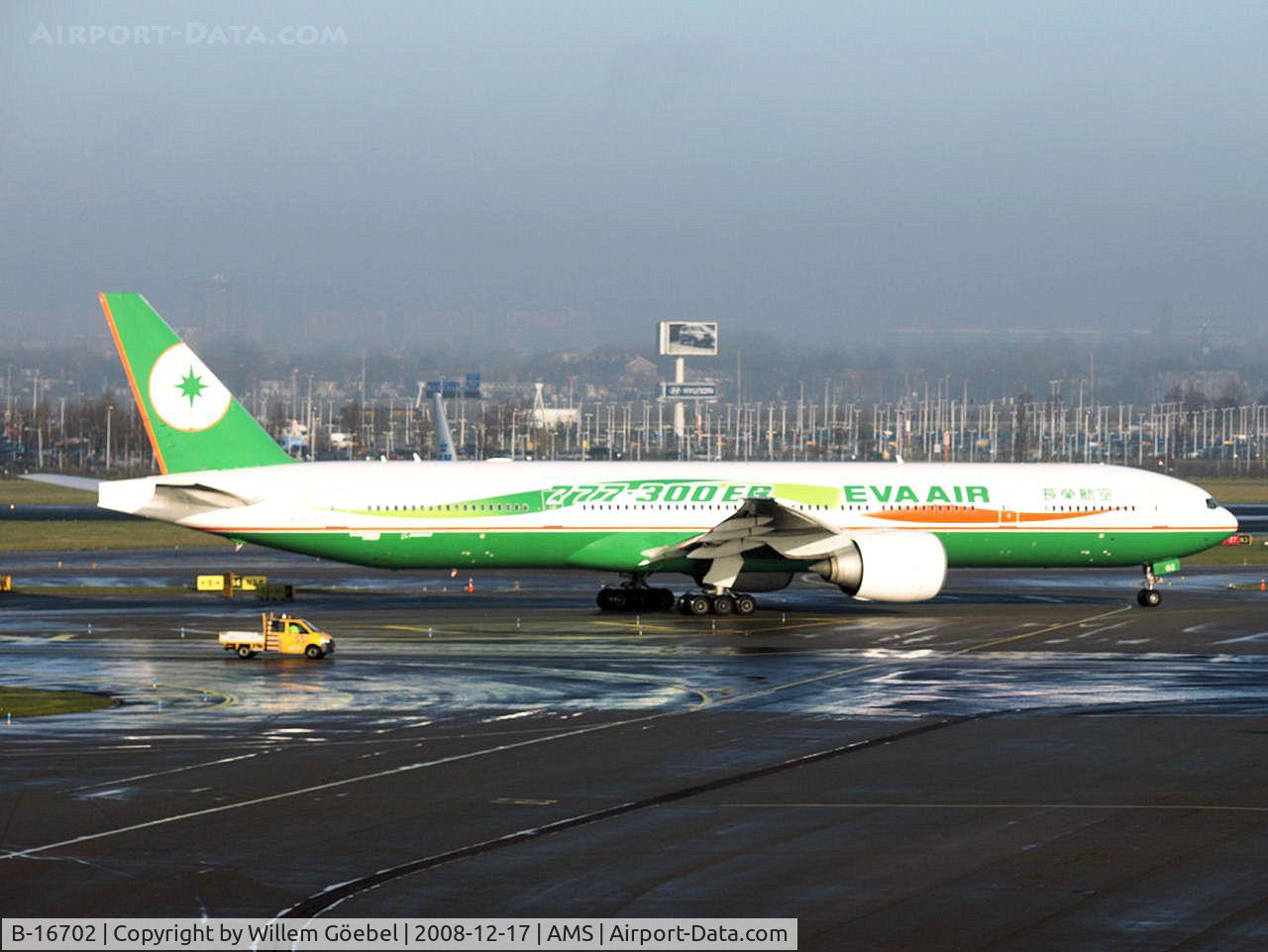 B-16702, 2005 Boeing 777-35E/ER C/N 32640, Taxi to runway 24 of Schiphol Airport