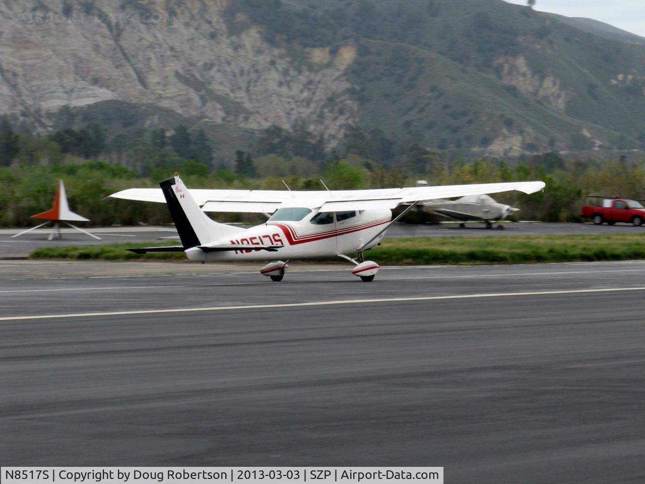N8517S, 1965 Cessna 182H Skylane C/N 18256617, 1965 Cessna 182H SKYLANE, Continental O-470 230 Hp, landing roll Rwy 22, flaps coming up