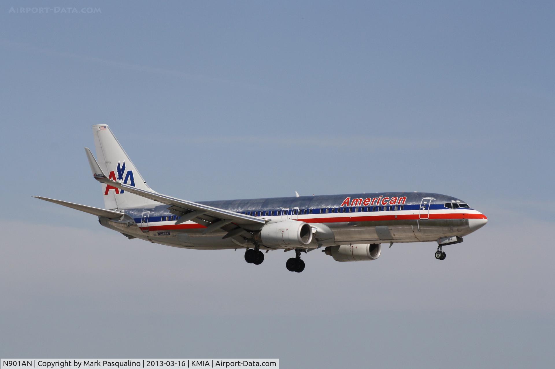 N901AN, 1999 Boeing 737-823 C/N 29503, Boeing 737-800