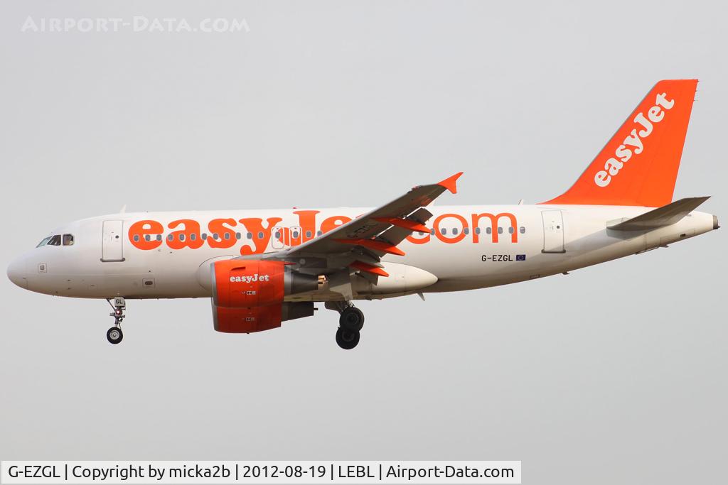 G-EZGL, 2011 Airbus A319-111 C/N 4744, Landing