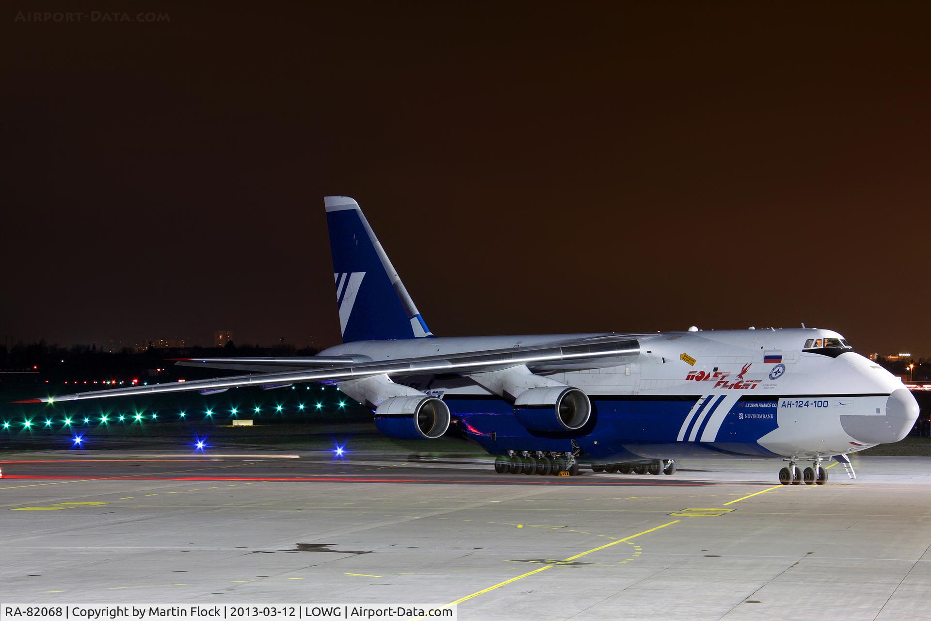 RA-82068, 1993 Antonov An-124-100 Ruslan C/N x770051359127, .....