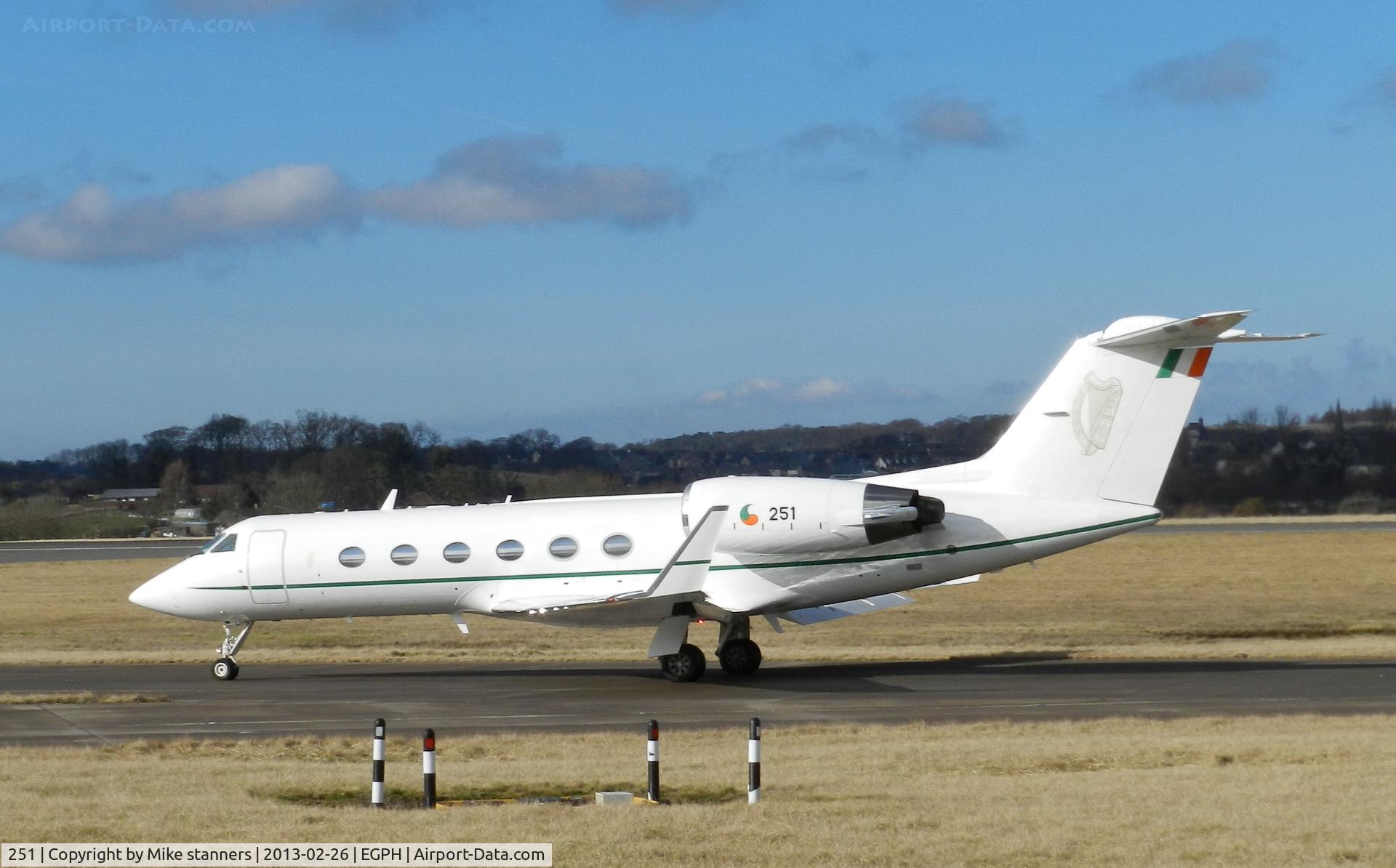 251, 1991 Gulfstream Aerospace G-IV C/N 1160, 