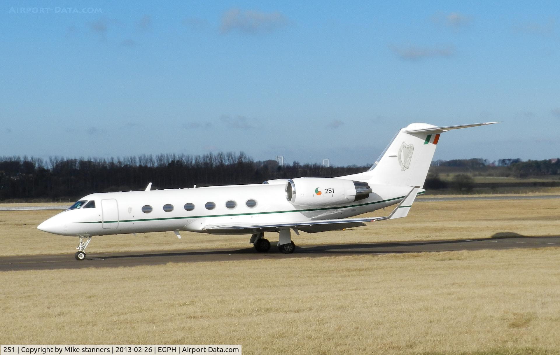 251, 1991 Gulfstream Aerospace G-IV C/N 1160, 