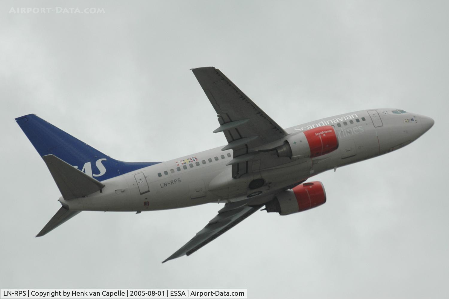 LN-RPS, 1998 Boeing 737-683 C/N 28298, Scandinavian Airlines Boeing 737-600 taking off from Stockholm Arlanda airport, Sweden.