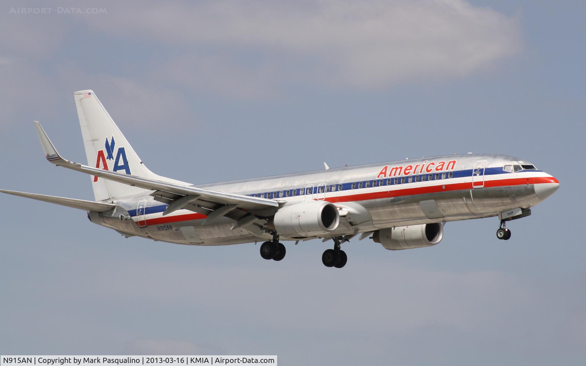 N915AN, 1999 Boeing 737-823 C/N 29516, Boeing 737-800