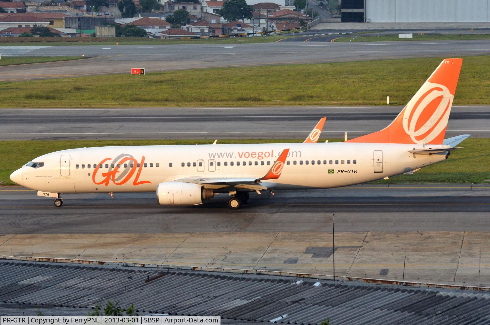 PR-GTR, 2007 Boeing 737-8EH C/N 34966, Gol B738 seen in the last sunrays of the day