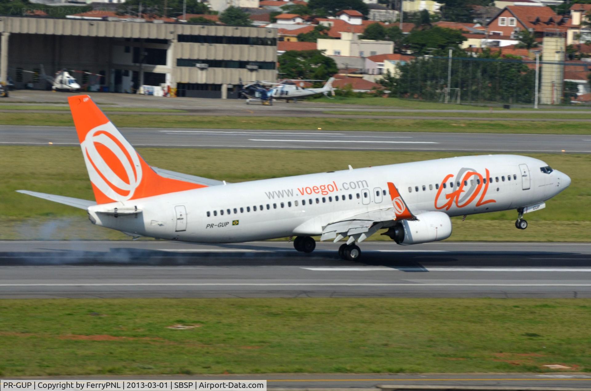 PR-GUP, 2012 Boeing 738-8HX C/N 38876, GOL B738 lands in CGH