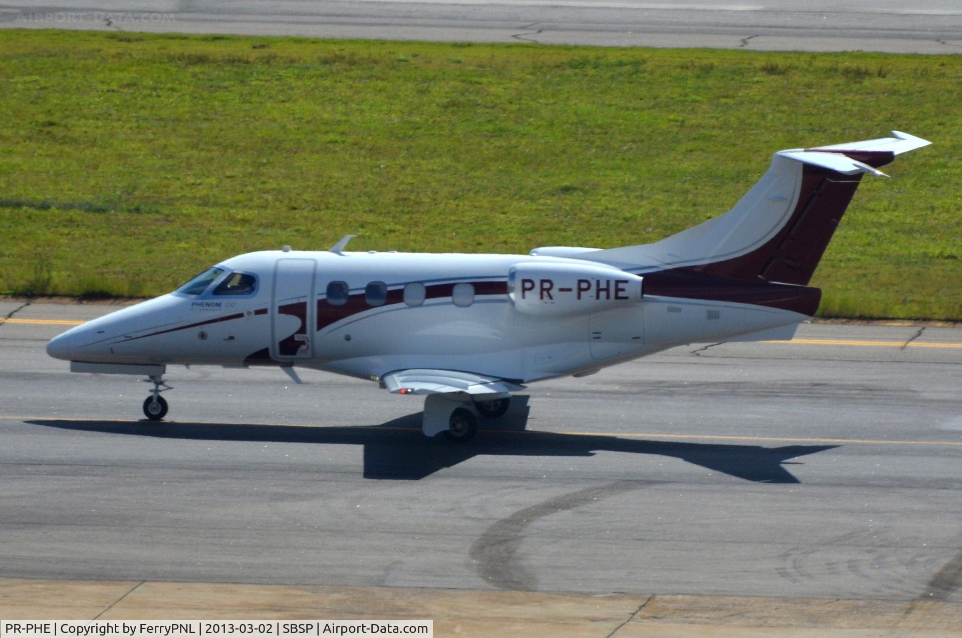 PR-PHE, 2010 Embraer EMB-500 Phenom 100 C/N 50000175, Phenom 100 taxiing out
