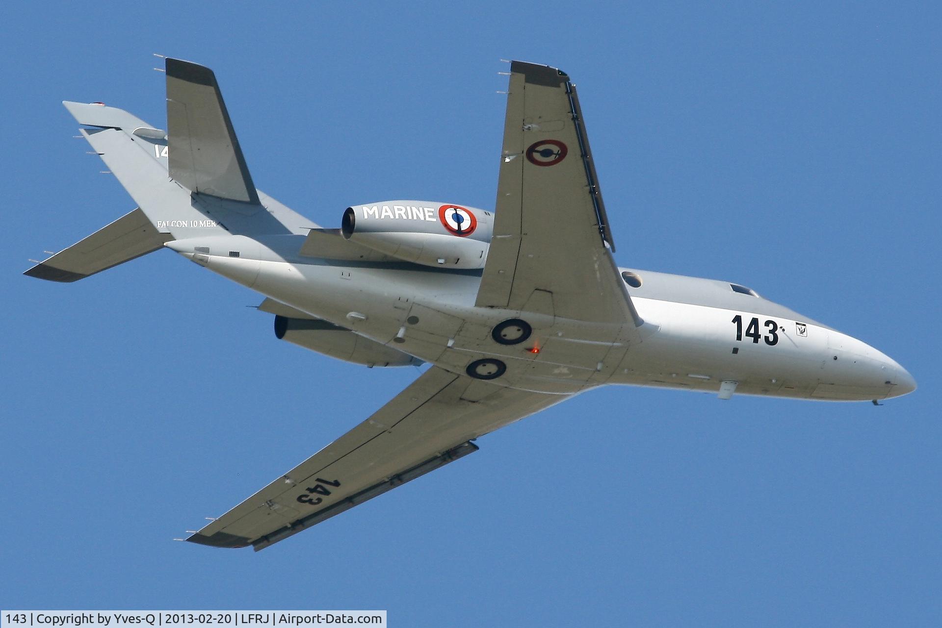 143, 1979 Dassault Falcon 10MER C/N 143, French Naval Aviation Dassault Falcon 10 MER, Take off rwy 08, Landivisiau Naval Air Base (LFRJ)