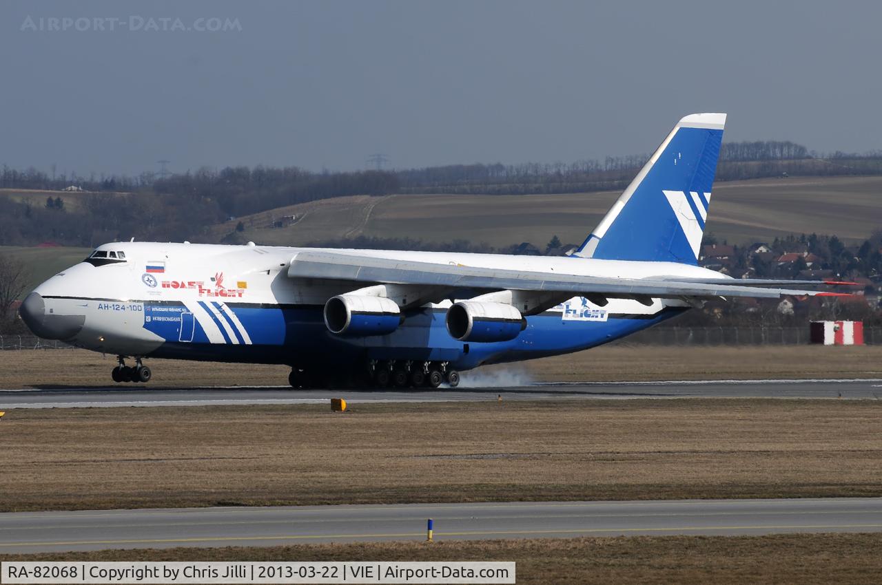 RA-82068, 1993 Antonov An-124-100 Ruslan C/N x770051359127, Polet Flight