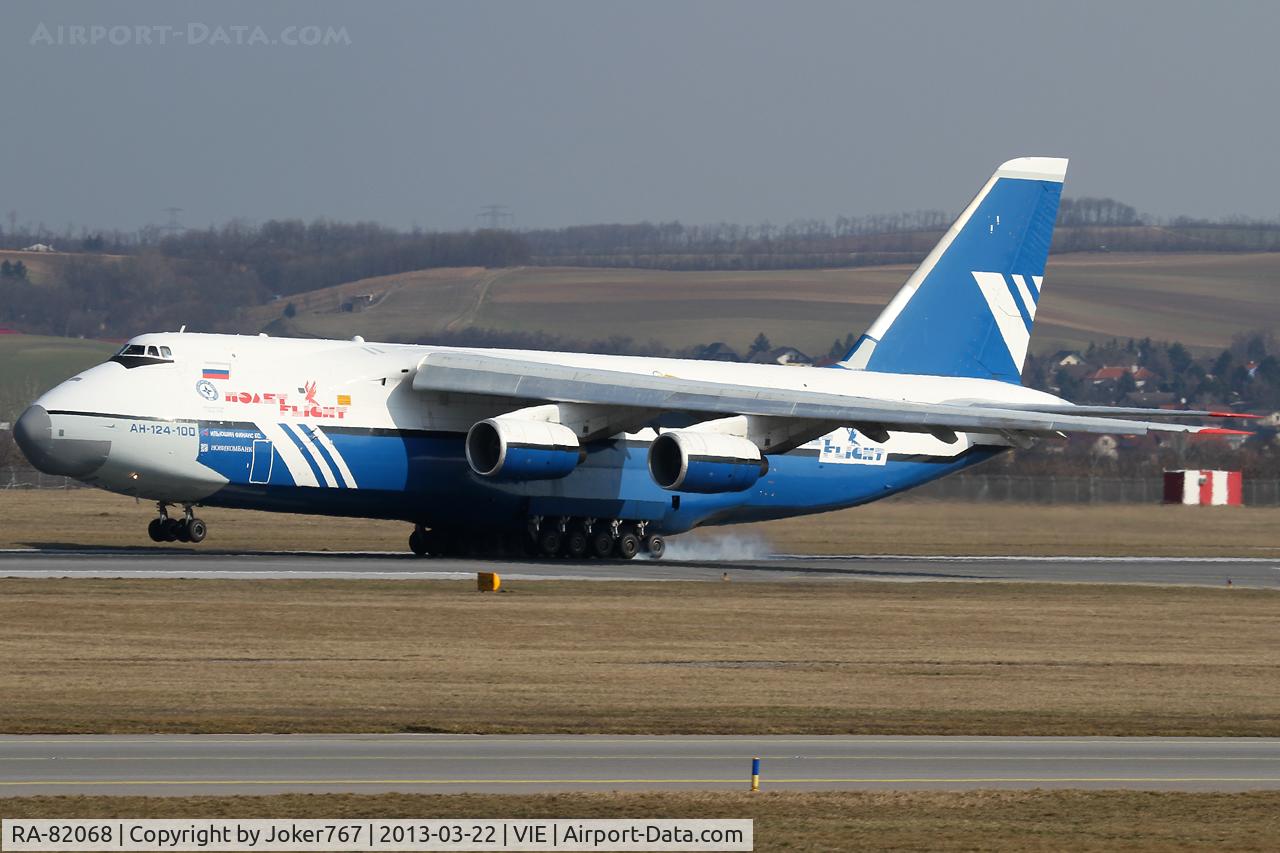 RA-82068, 1993 Antonov An-124-100 Ruslan C/N x770051359127, Polet Flight