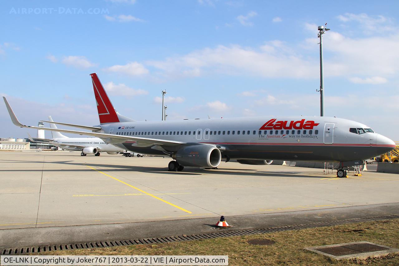 OE-LNK, 1999 Boeing 737-8Z9 C/N 28178, Lauda