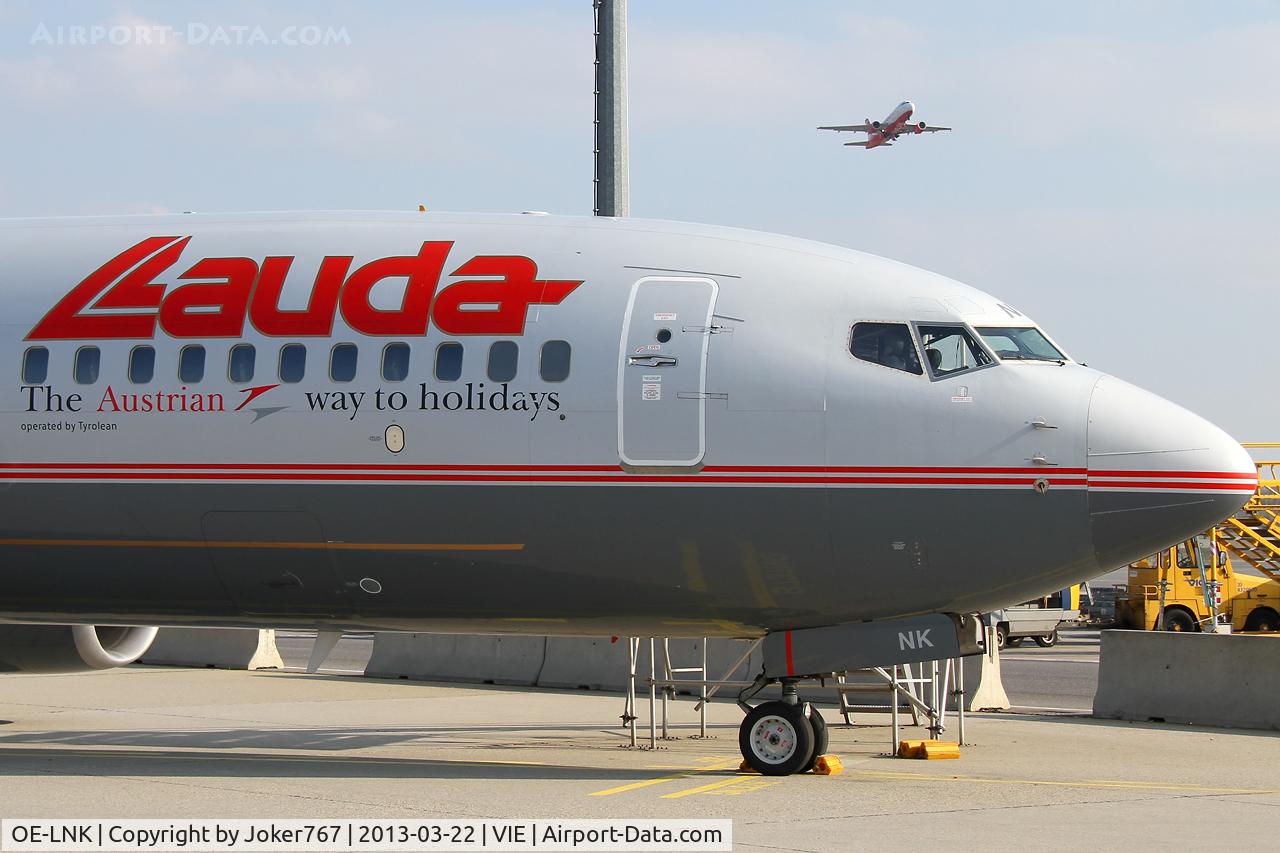OE-LNK, 1999 Boeing 737-8Z9 C/N 28178, Lauda