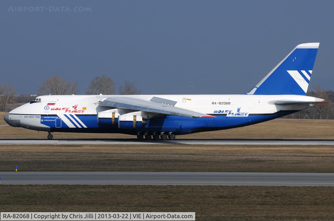 RA-82068, 1993 Antonov An-124-100 Ruslan C/N x770051359127, Polet Flight