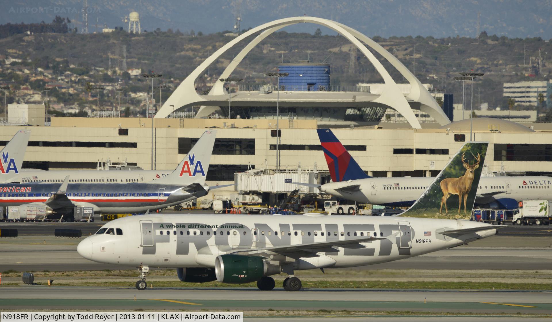 N918FR, 2003 Airbus A319-111 C/N 1943, Taxiing to gate at LAX