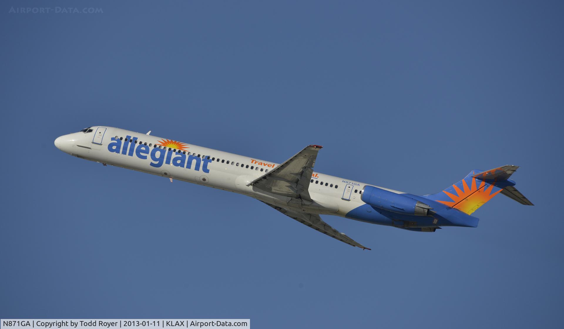 N871GA, 1996 McDonnell Douglas MD-83 (DC-9-83) C/N 53192, Departing LAX