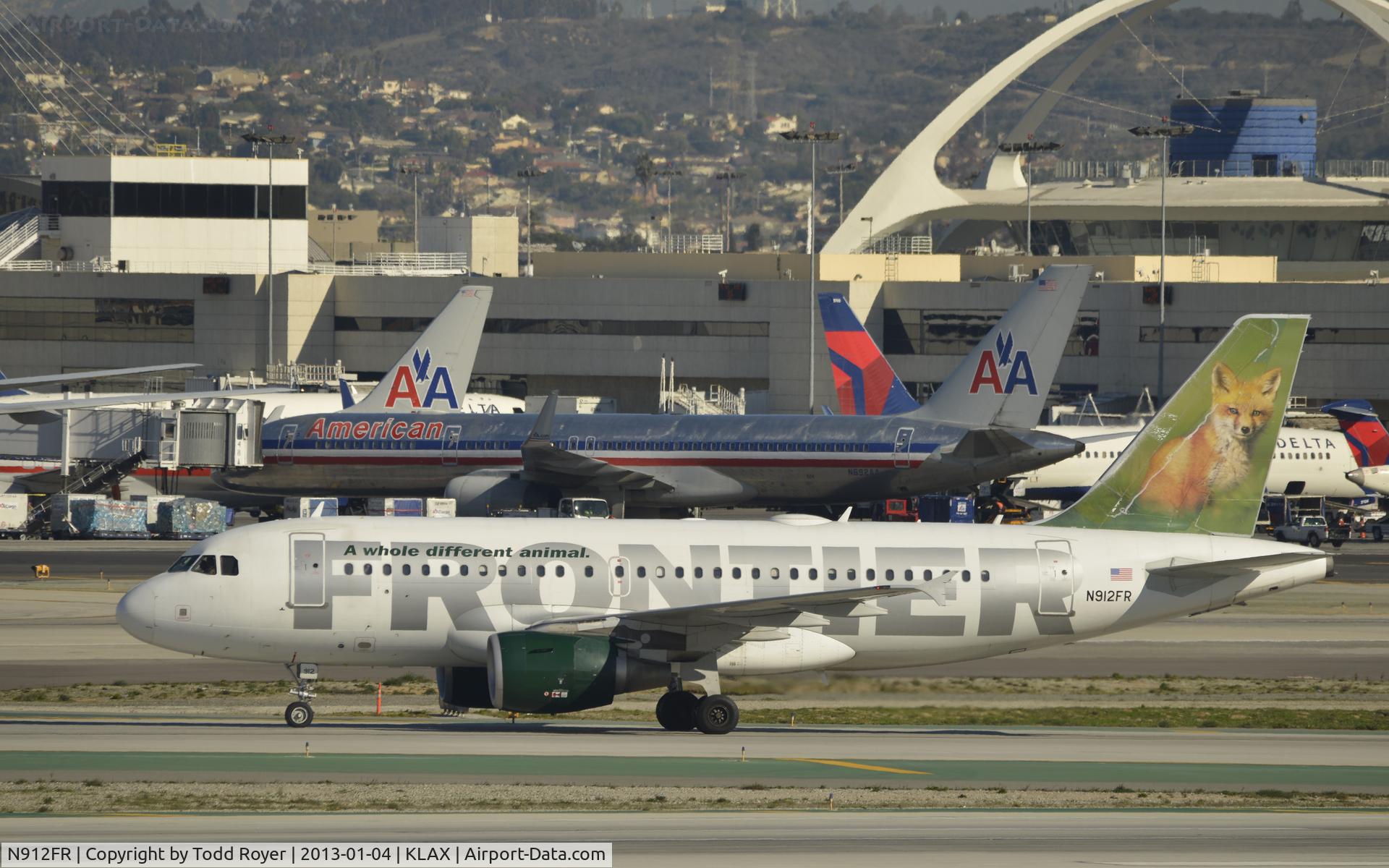 N912FR, 2002 Airbus A319-111 C/N 1803, Taxiing to gate at LAX