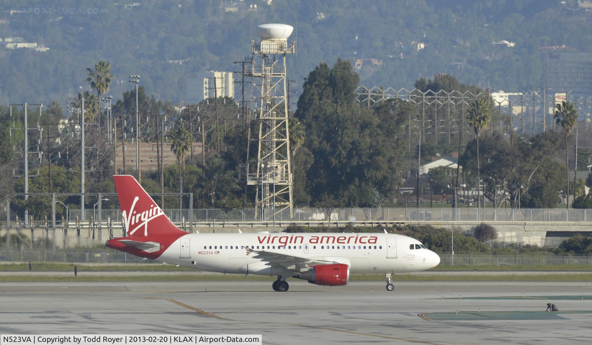 N523VA, 2007 Airbus A319-112 C/N 3181, Taxiing to gate at LAX