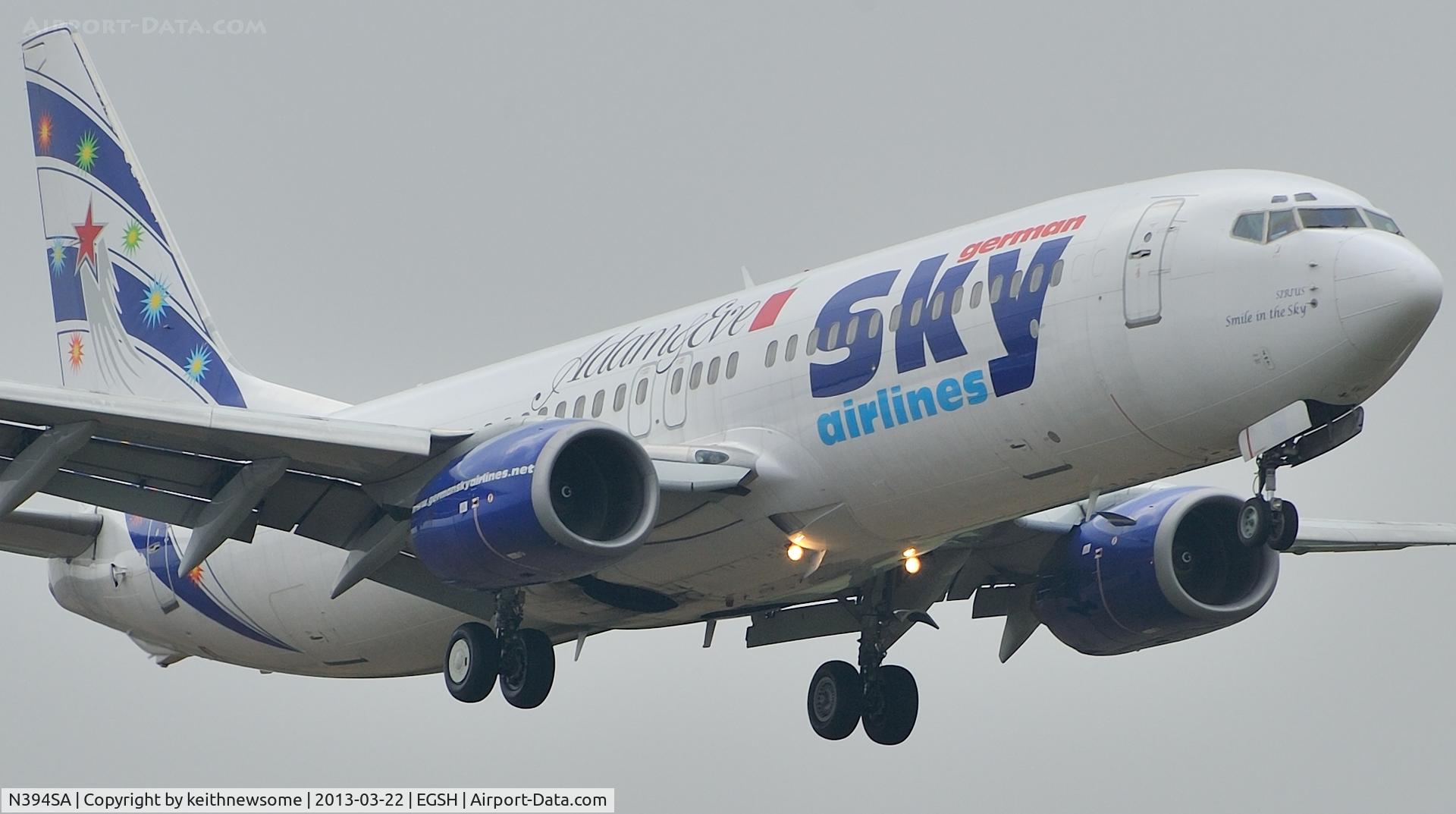 N394SA, 2000 Boeing 737-883 C/N 30194, Landing onto 09 as N394SA !