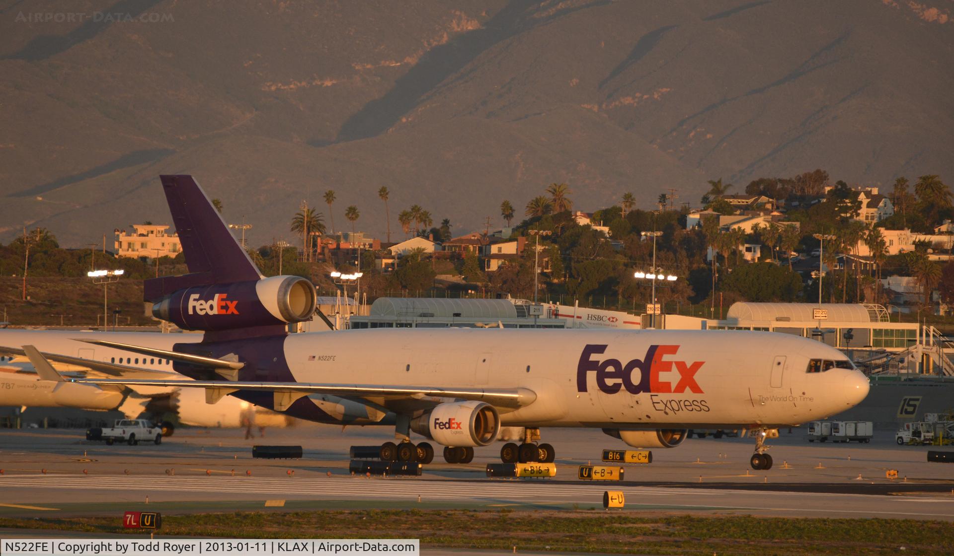 N522FE, 1992 McDonnell Douglas MD-11F C/N 48476, Taxiing to parking at LAX