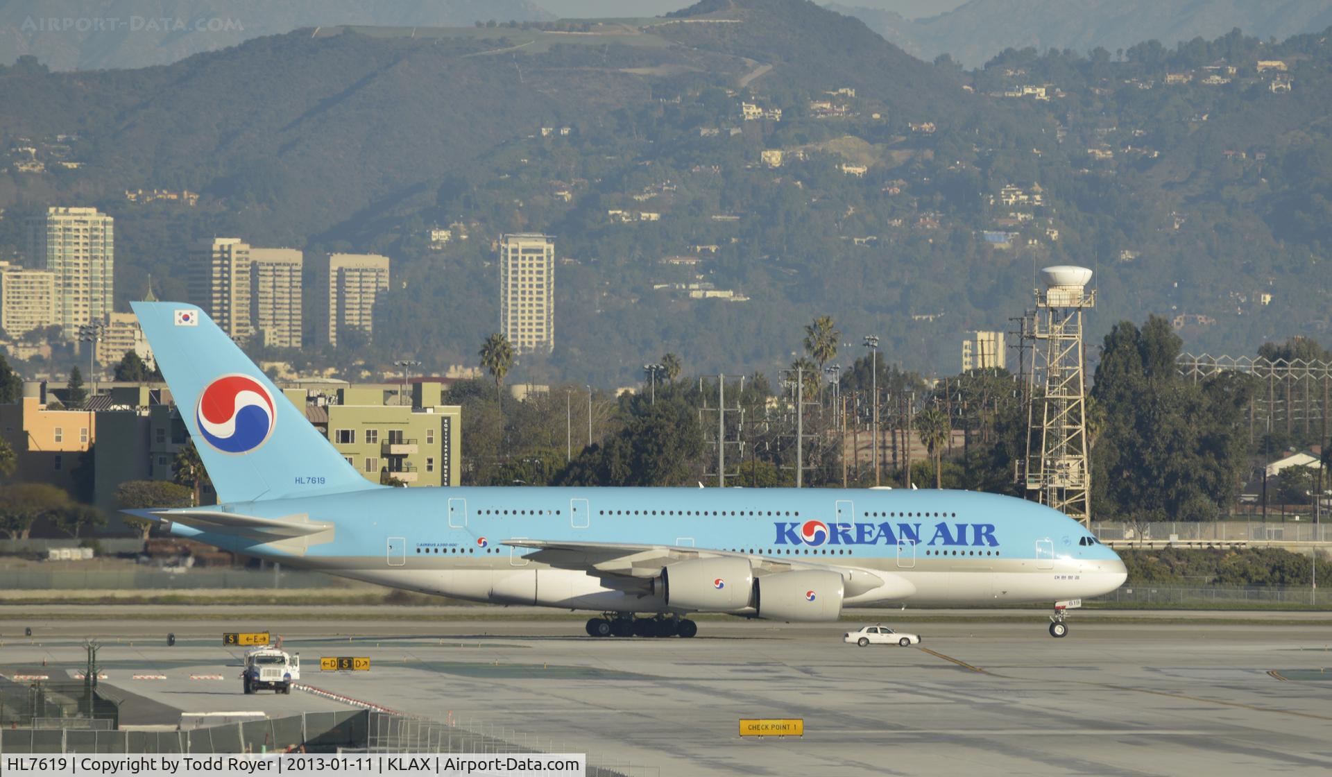 HL7619, 2012 Airbus A380-861 C/N 096, Taxiing to gate at LAX