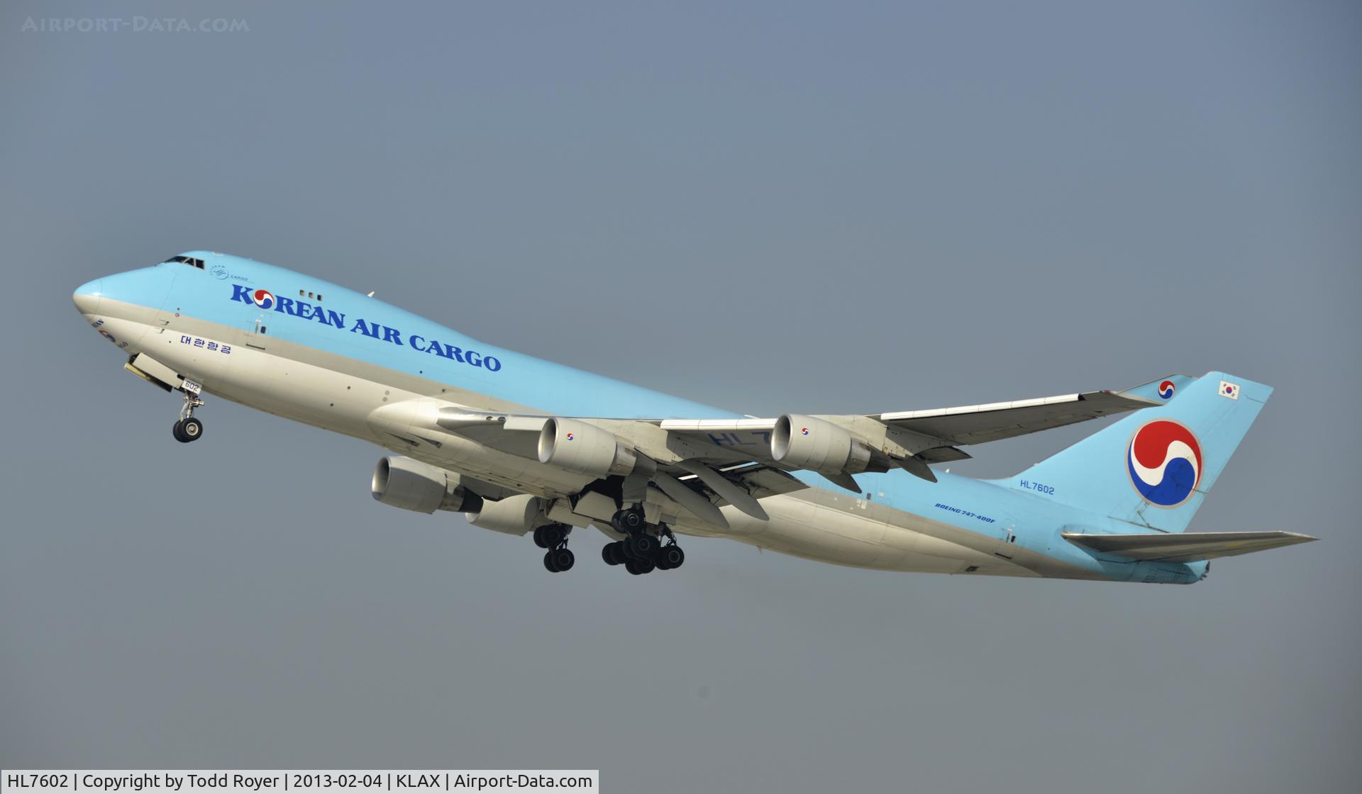 HL7602, 2005 Boeing 747-4B5F/SCD C/N 34301, Departing LAX