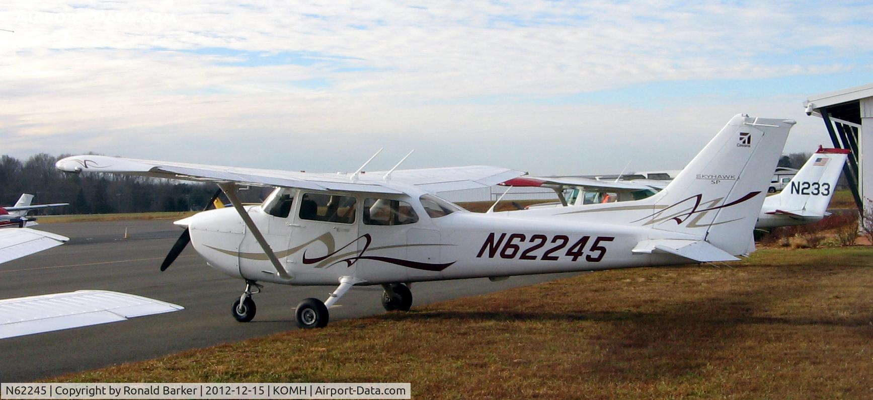 N62245, 2008 Cessna 172S C/N 172S10694, Orange