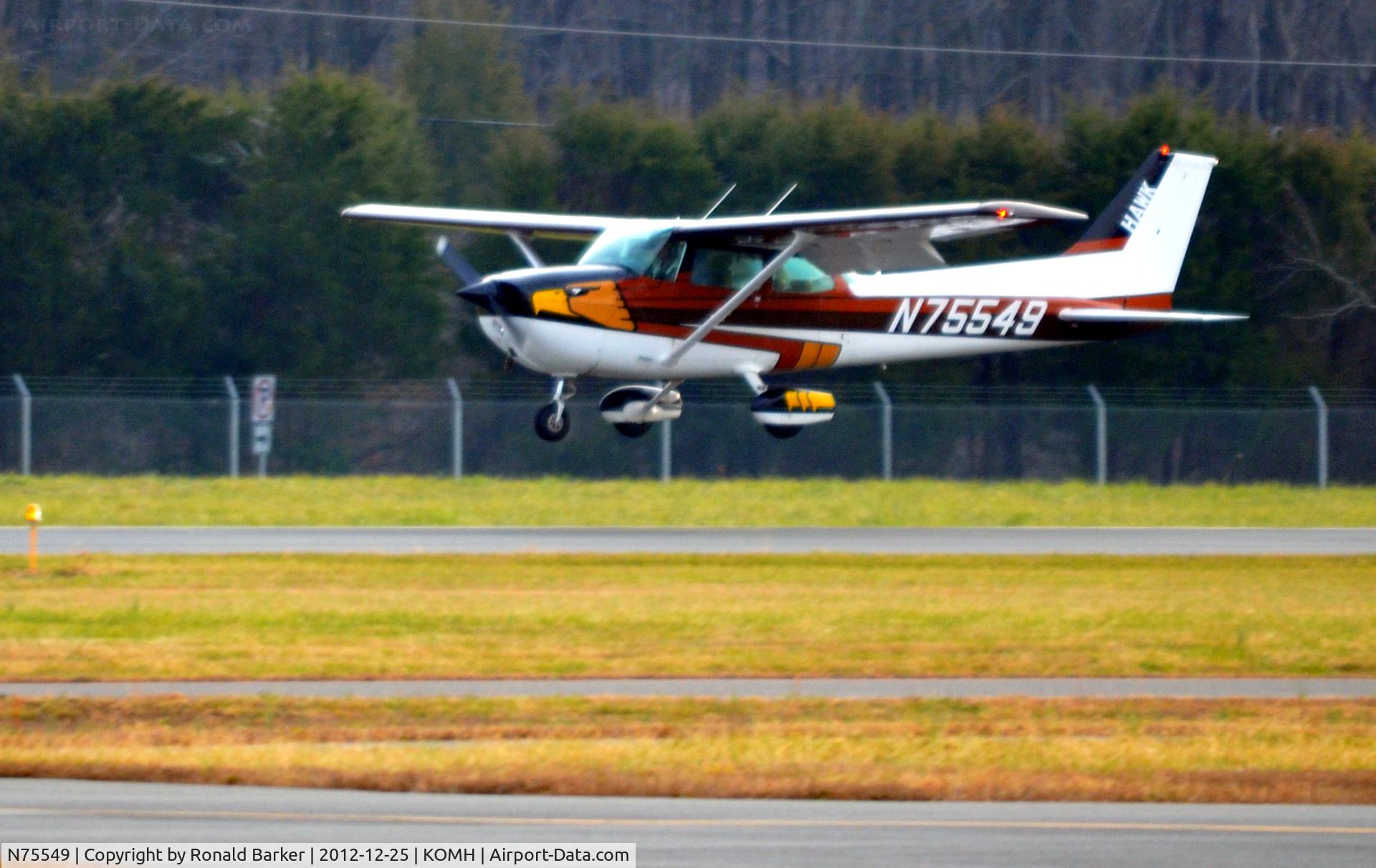 N75549, 1976 Cessna 172N C/N 17267799, Landing OMH