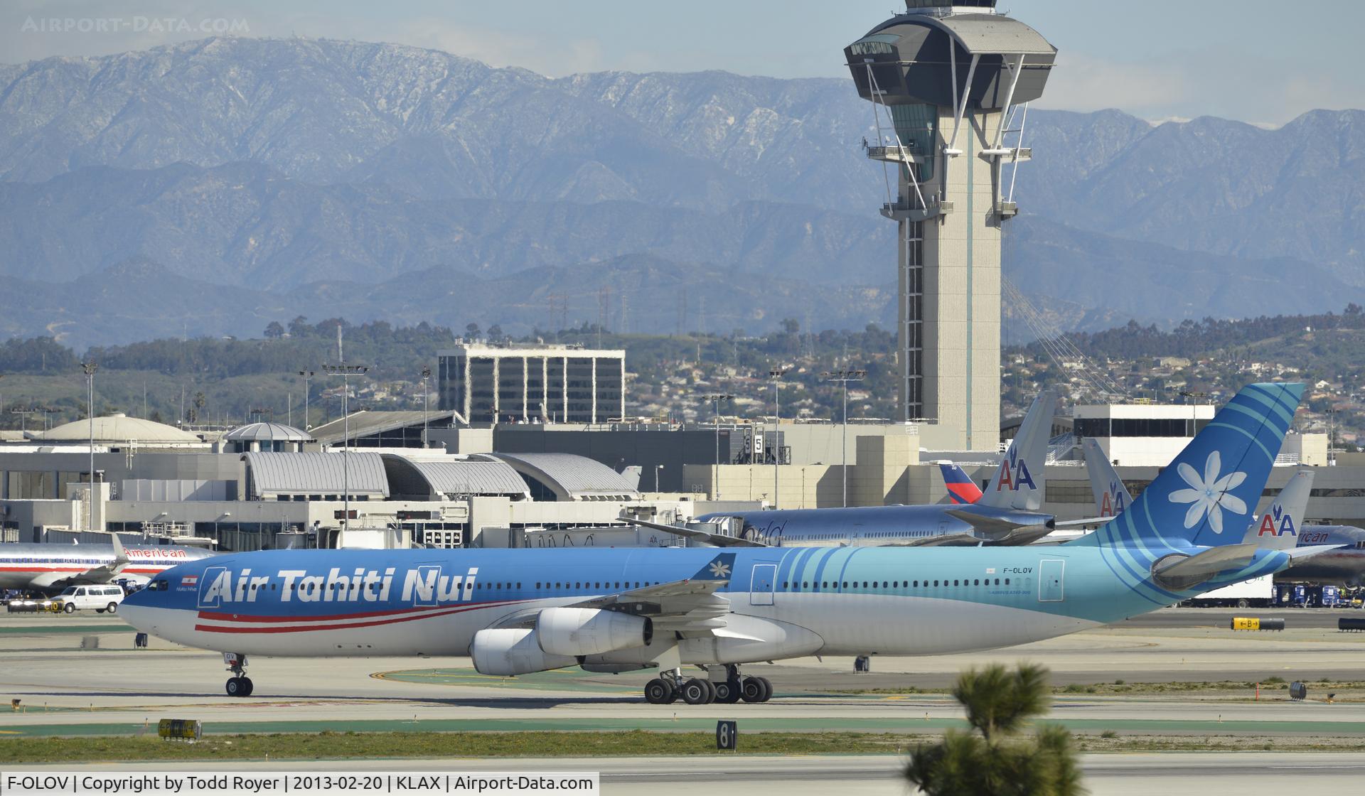 F-OLOV, 2005 Airbus A340-313 C/N 668, Taxiing to gate at LAX