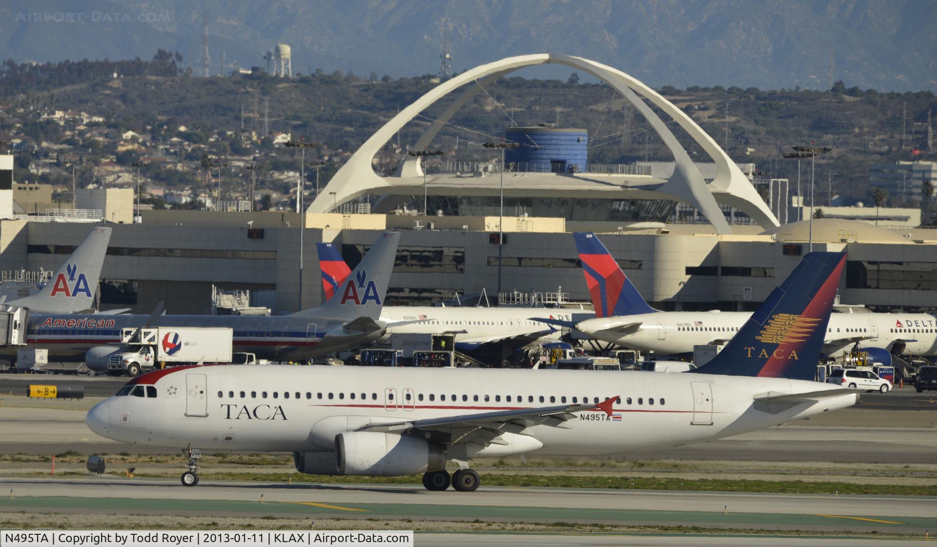 N495TA, 2007 Airbus A320-233 C/N 3103, Taxiing to gate at LAX