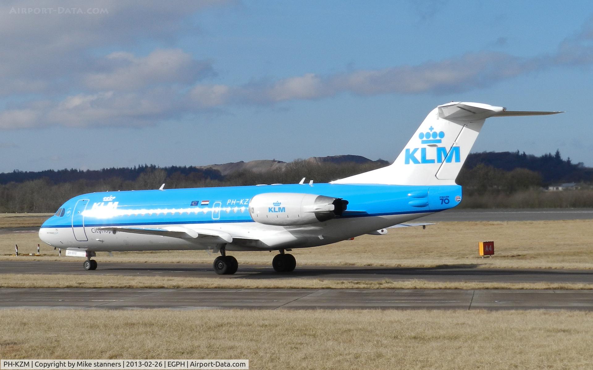 PH-KZM, 1995 Fokker 70 (F-28-0070) C/N 11561, 