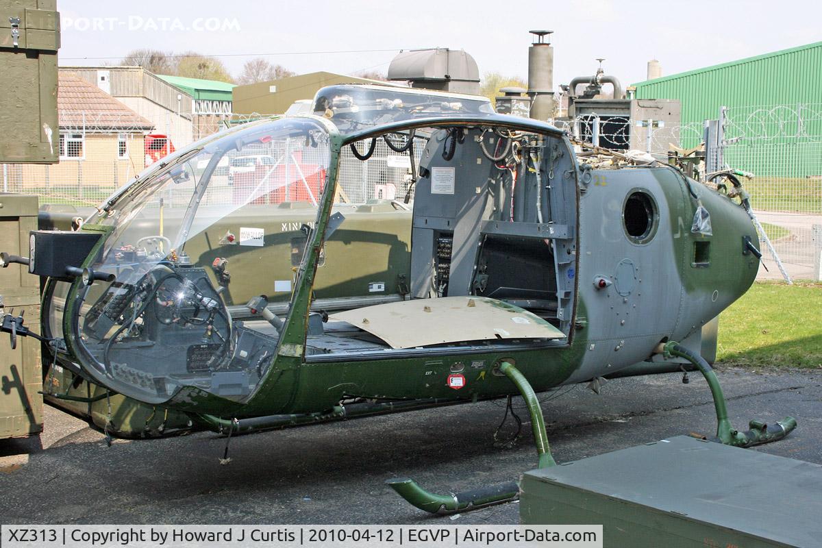 XZ313, 1976 Westland SA-341B Gazelle AH1 C/N 1582, Awaiting removal following spares recovery.