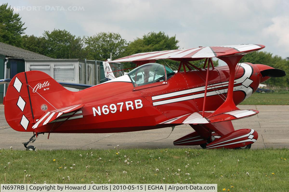 N697RB, 1986 Pitts S-1T Special C/N 1042, Privately owned. A resident here.