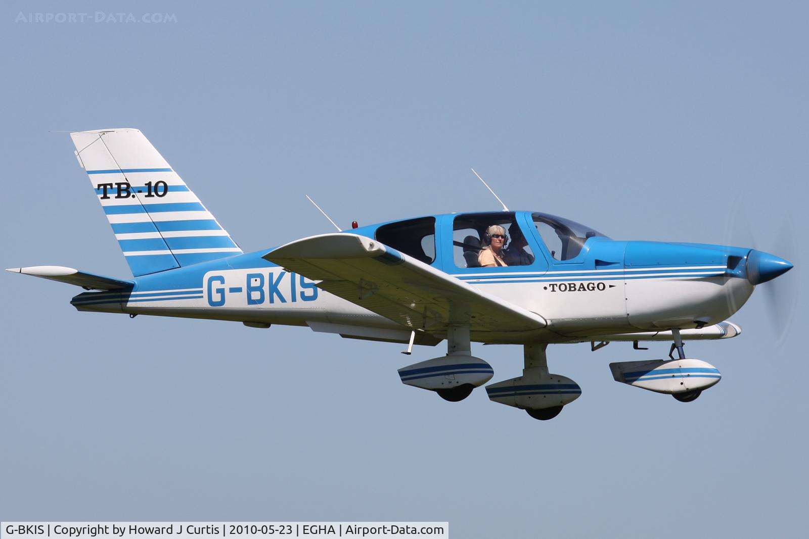 G-BKIS, 1982 Socata TB-10 Tobago C/N 329, Privately owned.