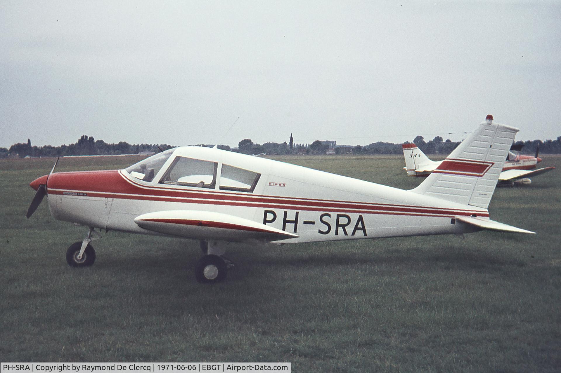 PH-SRA, 1972 Piper PA-28-140D C/N 28-7125218, 1972 Piper PA-28-140D