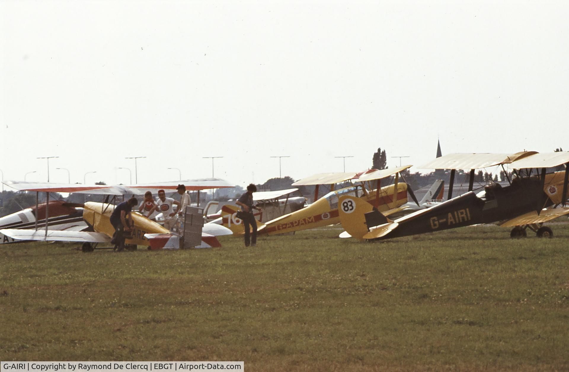 G-AIRI, 1940 De Havilland DH-82A Tiger Moth II C/N 3761, 1940 De Havilland DH-82A