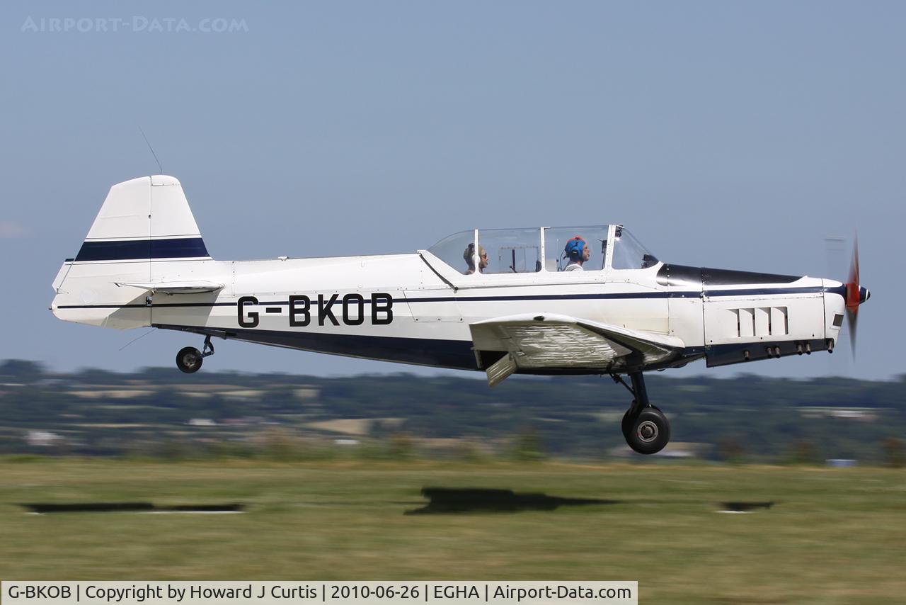 G-BKOB, 1962 Zlin Z-326 Trener Master C/N 757, Privately owned.