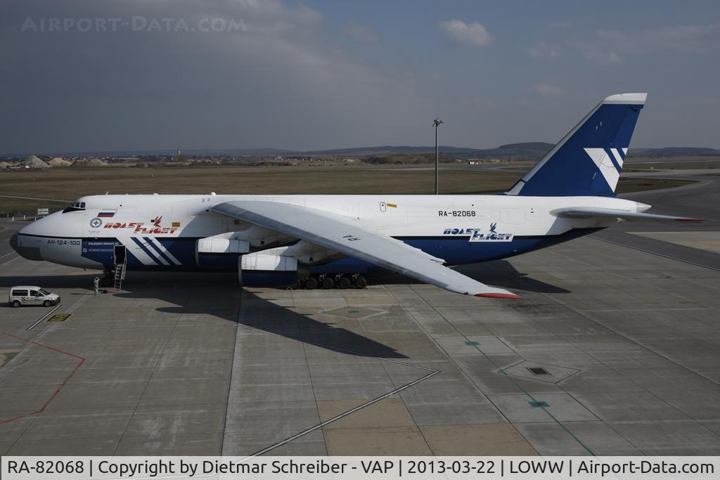 RA-82068, 1993 Antonov An-124-100 Ruslan C/N x770051359127, Polet Antonov 124