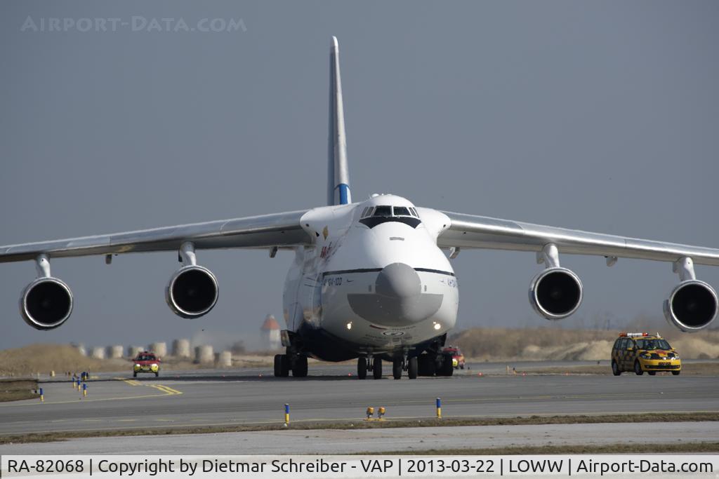RA-82068, 1993 Antonov An-124-100 Ruslan C/N x770051359127, Polet Antonov 124